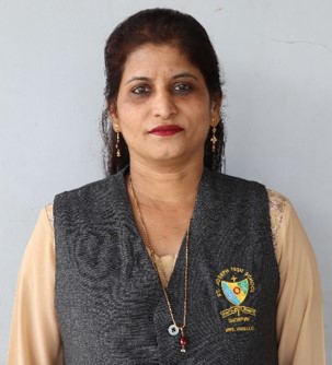 Mrs. Varsha Divekar, primary teacher at St Joseph High School Ghorpadi